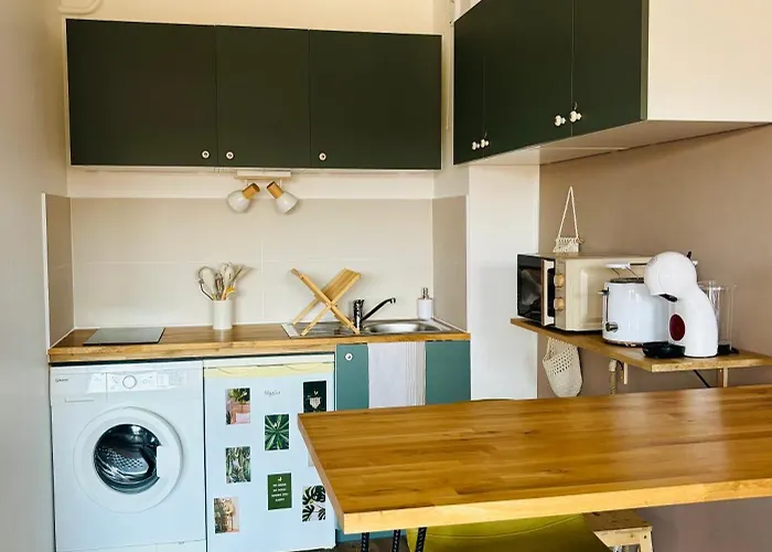 Bohème Avec Vue Sur La Cathédrale Strasbourg